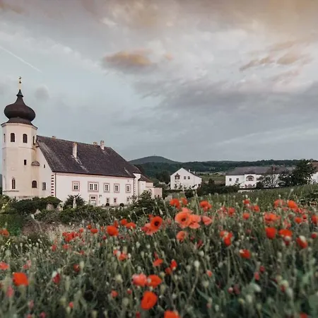 Schlaffass - Schlafen Im Holzfass Thallern Campingplads