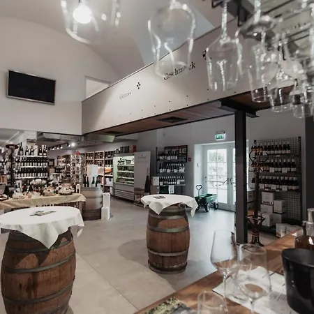 Schlaffass - Schlafen Im Holzfass Thallern Gumpoldskirchen