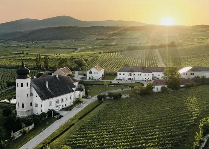 Campingplads Schlaffass - Schlafen Im Holzfass Thallern *